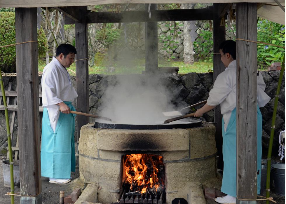 http://kankoubussan.shiogama.miyagi.jp/cms/data/img/schedule/432/1.jpg